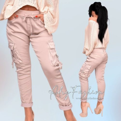 Bézs színű oldalt zsebes csatos fényes nadrág