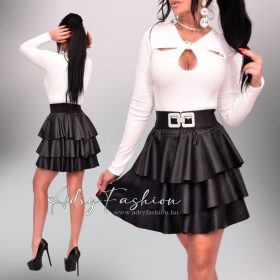 Lotty fehér színű elöl csavart bordás felső