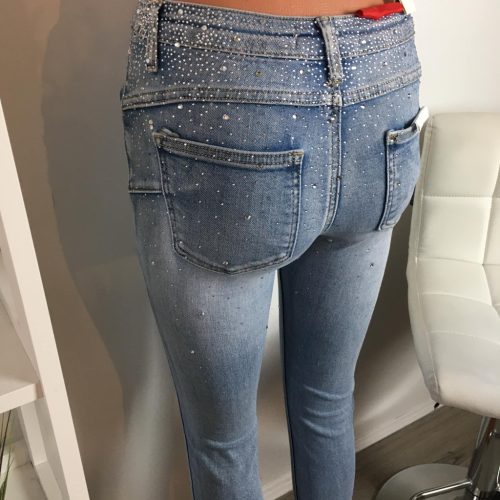 Világoskék strasszos push up farmernadrág