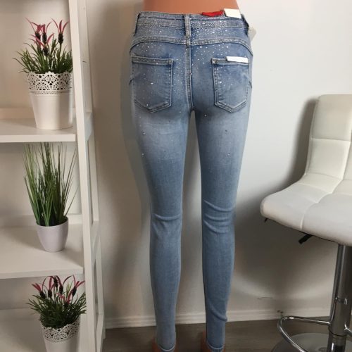 Világoskék strasszos push up farmernadrág