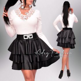 Petra Fehér bordás v kivágott csipkés felső