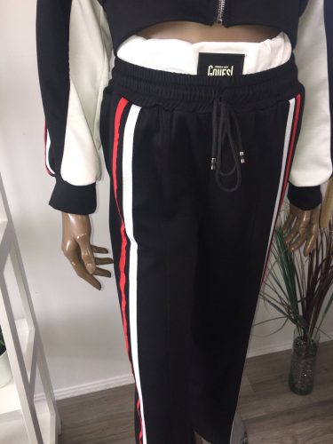 Fekete fehér piros trendi szabadidő szett 