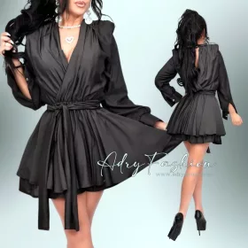 Fekete fodros shortos átlapolt ruha megkötővel