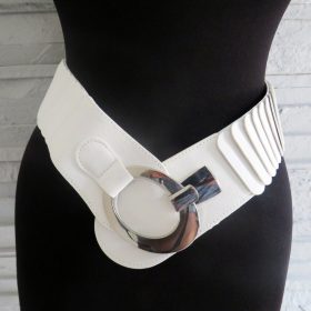 Fehér színű matt műbőr pikkelyes ovál csatos női öv